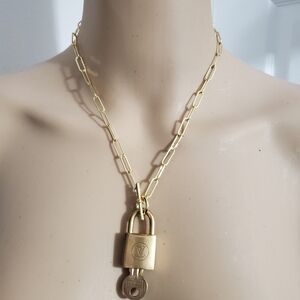 #223 Louis Vuitton Lock and‎ Key with Unbranded Chain Necklace